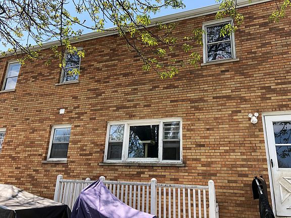 2nd image of 1115 S Elmwood Ave