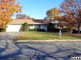 41 Moongale Dr, Carlisle, PA 17013