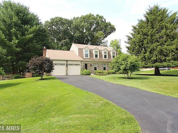 2nd image of 4632 Bettswood Dr