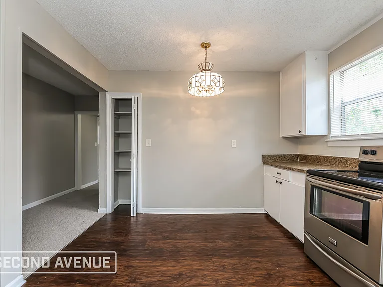 1021 Lake Forest Blvd — Photo 11