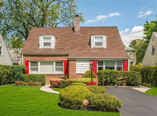 14 Huntley Rd, Eastchester, NY 10709