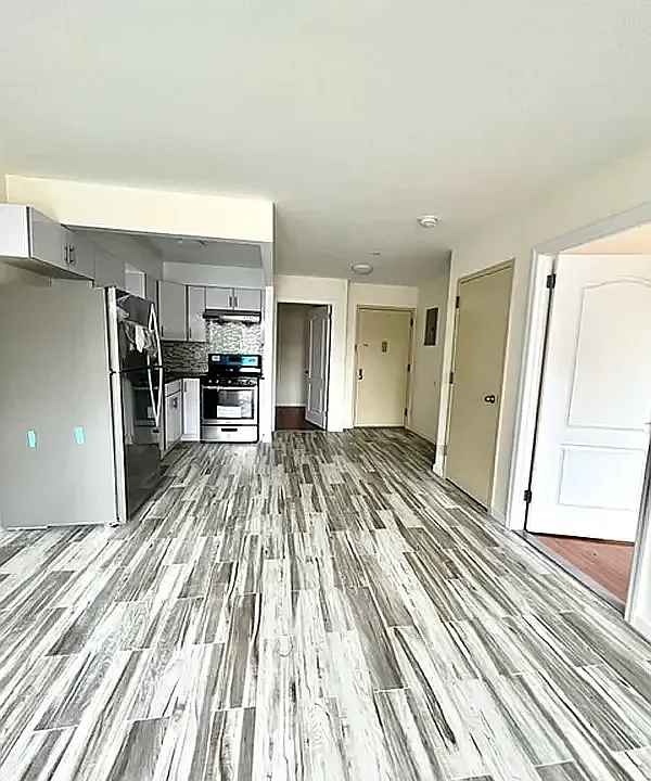 4112 8th Ave #5A