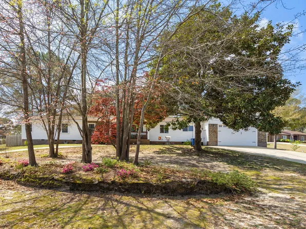 5701 Ederton Ct, Fayetteville, NC 28304