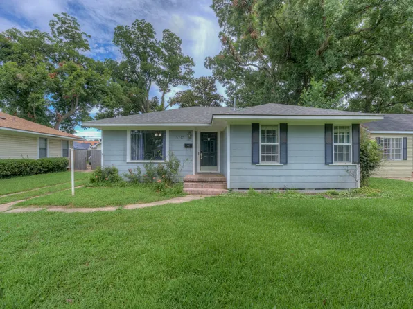 3715 Greenway Pl, Shreveport, LA 71105