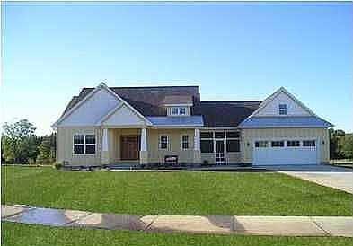 Bonus rm above garage and screened breezeway between home and garage.