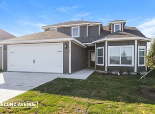9704 Sierra Grande Dr, Fort Worth, TX 76140