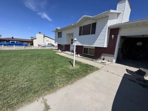3293 S Gompers Cir, Magna, UT 84044