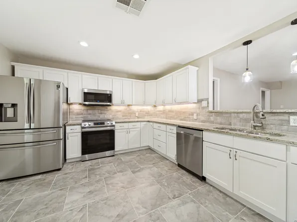 4916 Althea Dr, Leon Valley, TX 78238
