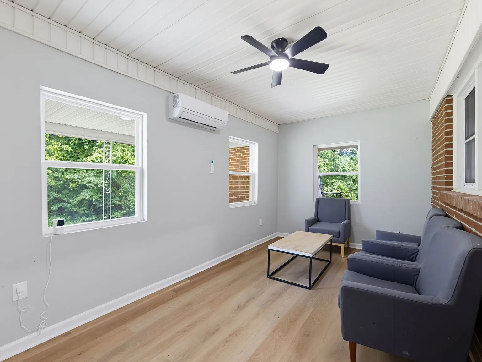 1 bed, 1.0 bath, 151 sqft, $1,095 — Photo 4