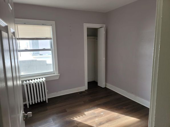 22643 Van Dyke Ave, Warren, MI 48089