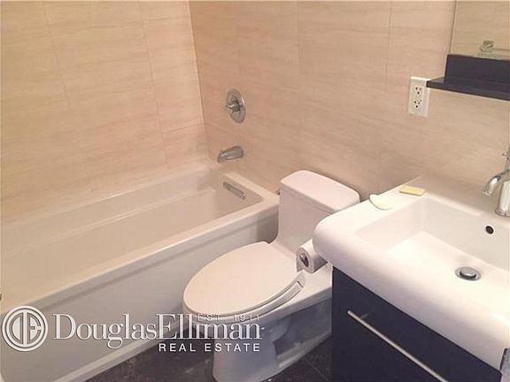 3rd image of 535 51st Ave APT 2F