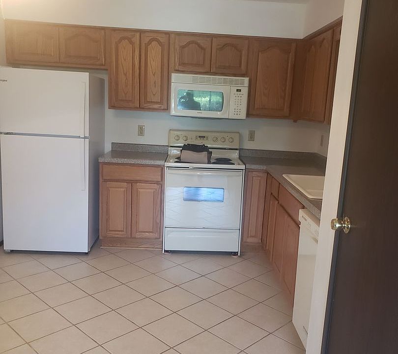 1st image of 1726 S 115th Ct #8