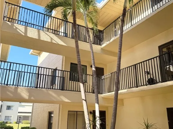 11220 Caravel Cir APT 304, Fort Myers, FL 33908