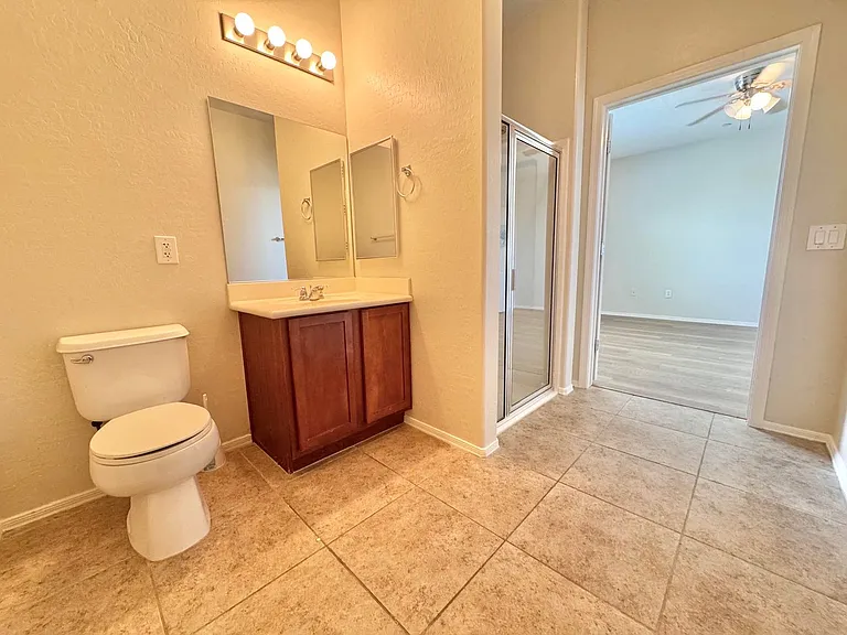 6868 Sky Pointe Dr #1036 — Photo 25