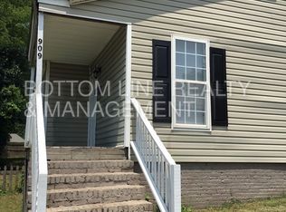 909 Parkwood Ave, Charlotte, NC 28205