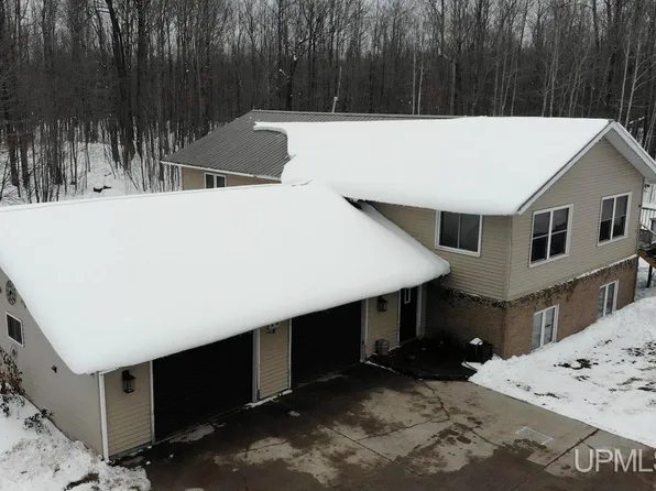 35296 Woodspur Rd, Ontonagon, MI 49953