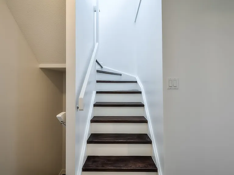 21 Pirandello St #1215 — Photo 14