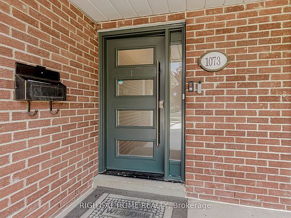 4th image of 1073 Mesa Cres