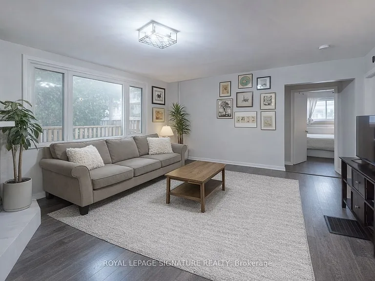 117 Hampton Ave #MAIN — Photo 2