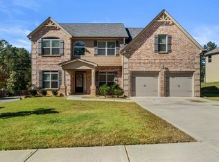 447 Mossycup Dr, Fairburn, GA 30213