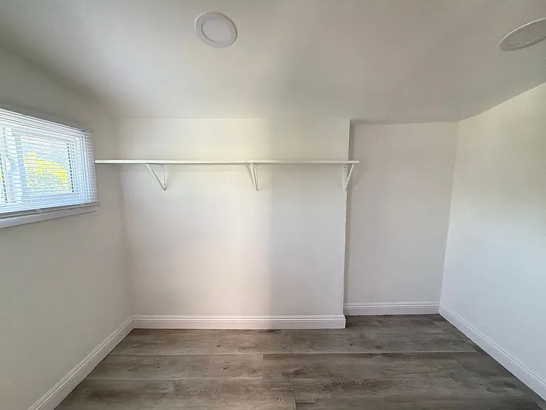 4089San — Photo 3
