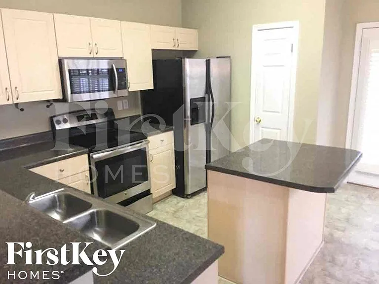 865 Abbey Grove Ln — Photo 6