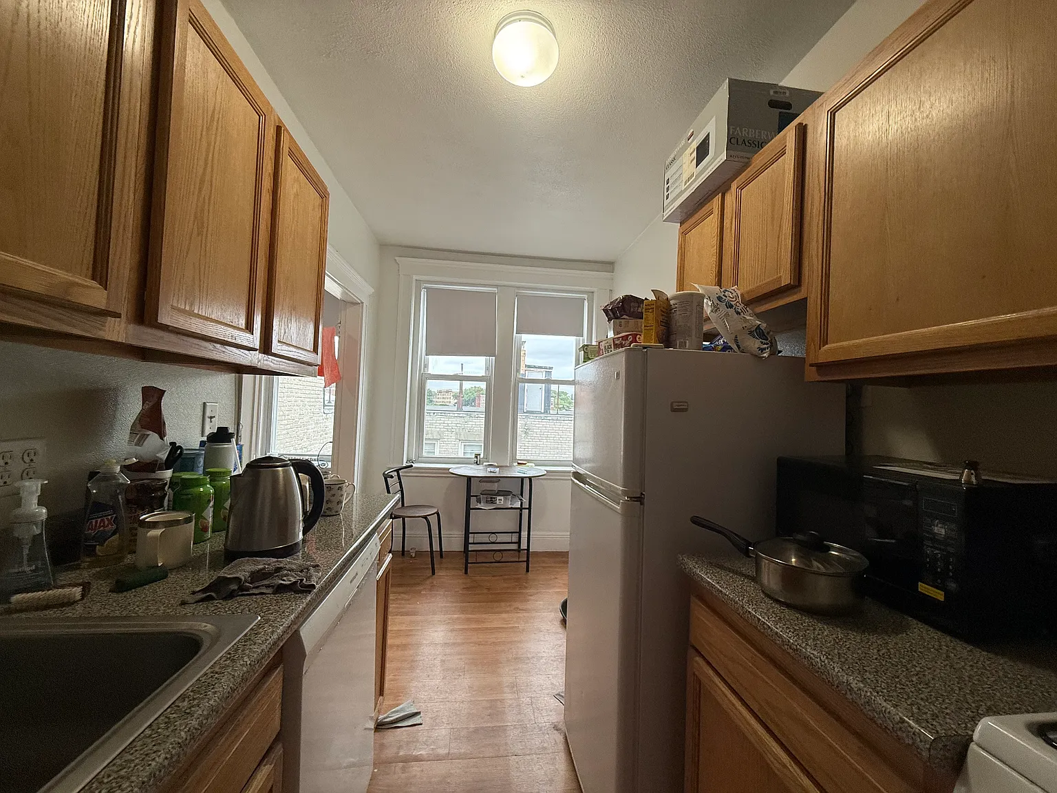 1 bed, 1.0 bath, $2,335 — Photo 4