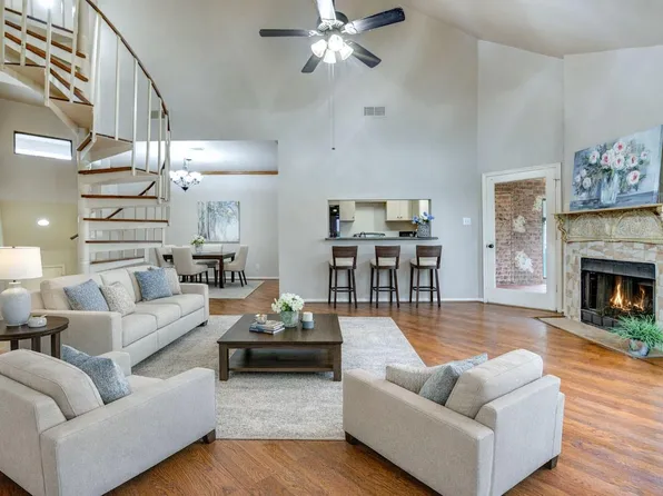 4144 Greystone Way APT 306, Sugar Land, TX 77479