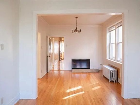 3rd image of 4252 N Marmora Ave #2