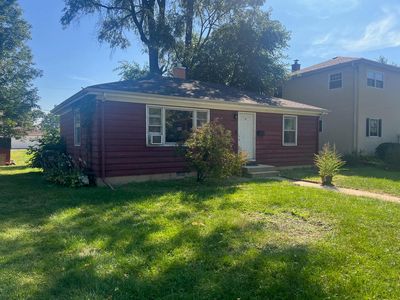 930 N Loomis St, Naperville, IL, 60563