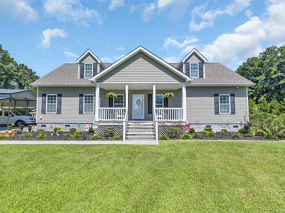 2nd image of 381 Saint Ives Rd.