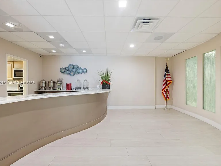3500 Galt Ocean Dr #803 — Photo 28