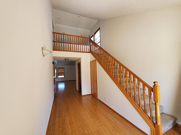 3rd image of 15620 NE 85th St