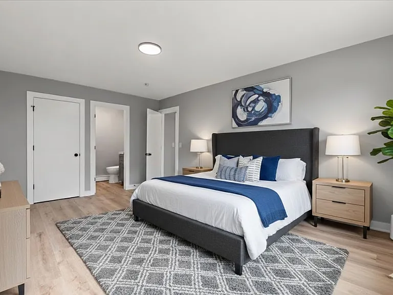 Maple Grove Apartments - Luxury and Convenience in Mundelein! — Photo 13