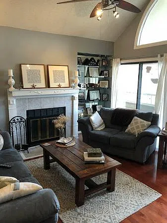 2 bed, 1000 sqft, $1,550 — Photo 1