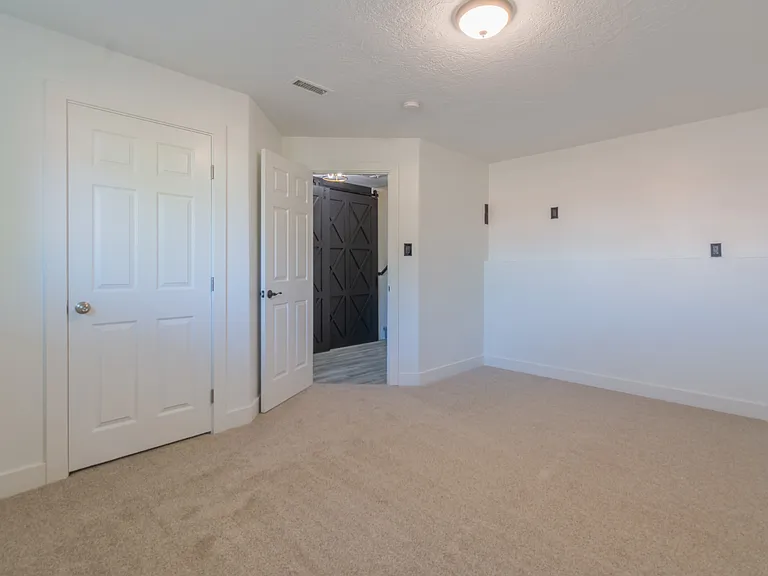 2510 S 450 West Cir — Photo 27