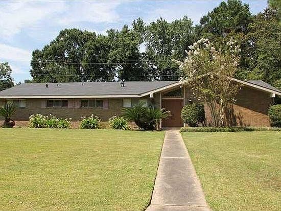 1st image of 122 N Locksley Dr