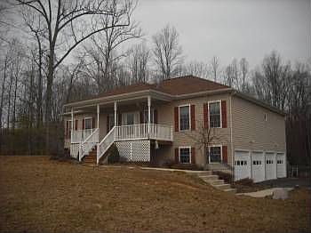 1st image of 19 Tracey Ln