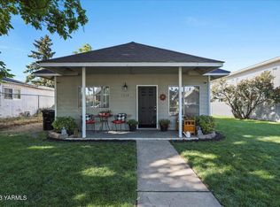 1115 Jefferson Ave, Yakima, WA