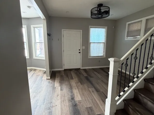 2917 Baldwin St, Detroit, MI 48214