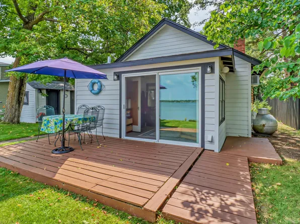 180 Shorewood Dr, Detroit Lakes, MN 56501
