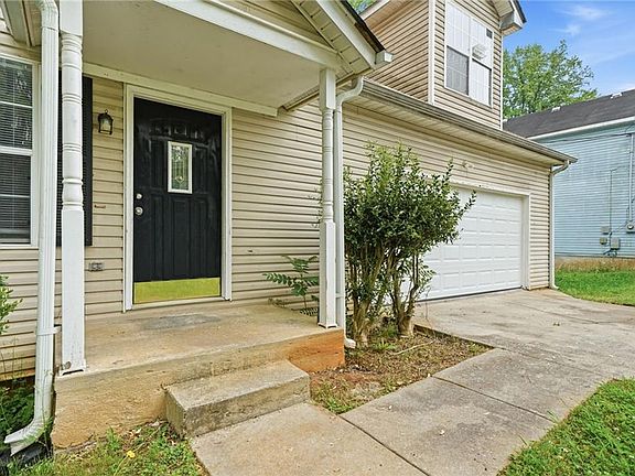 3rd image of 2125 Shoals Way