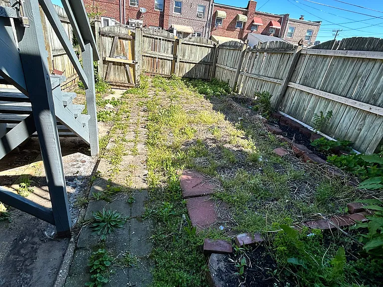 7850 Eastdale Rd — Photo 33