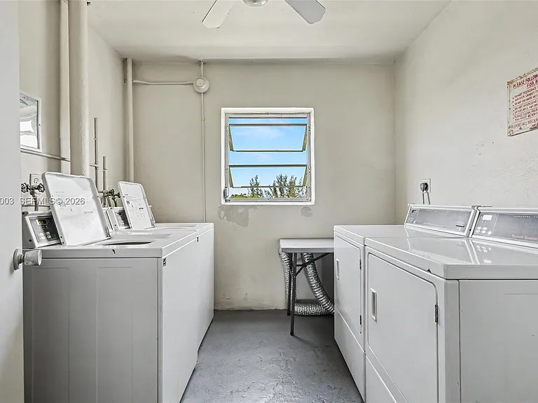 3150 N Palm Aire Dr #705 — Photo 19