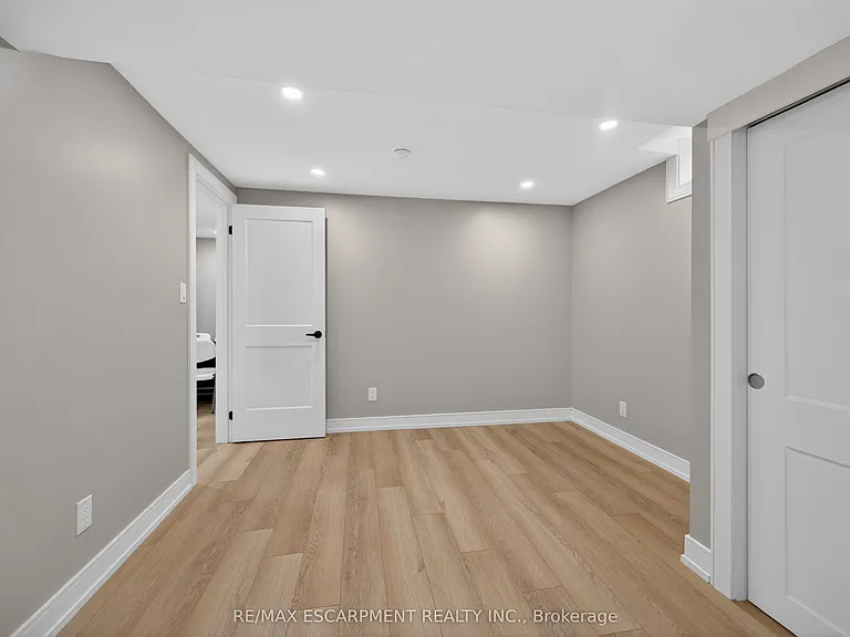 325 Provident Way #BASEMENT — Photo 21