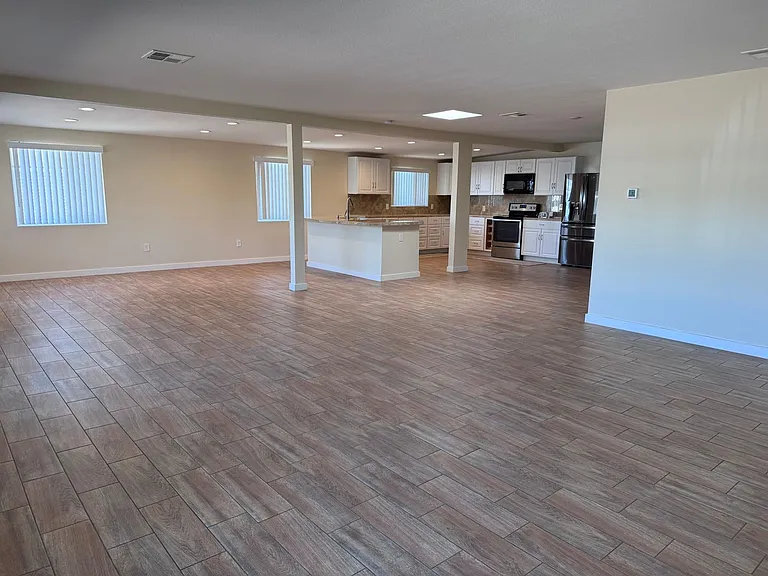 25424 S Wyoming Ave — Photo 5