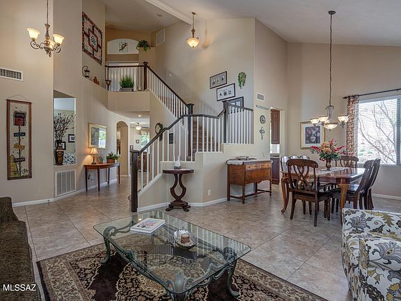 2nd image of 67 E Vineyard Pl