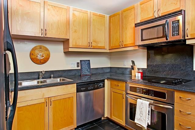 2nd image of 1150 J St Unit 313
