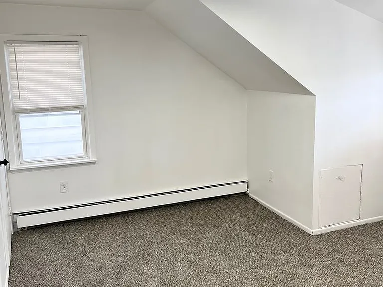 207 Wilbur St — Photo 21