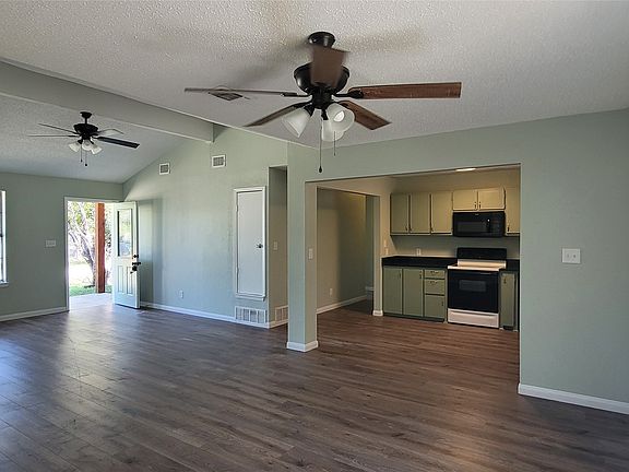 4th image of 1701 Saddle Rd